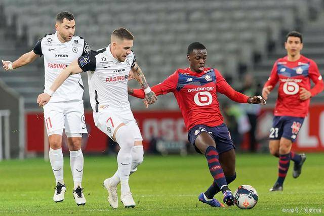 纪卓13+13青岛送四川22连败 广州大胜同曦