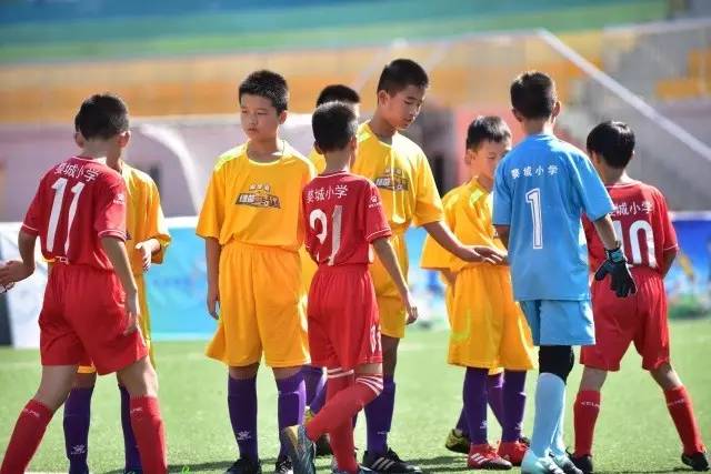 12分！布朗尼打出夏联最佳一战 助湖人获首胜